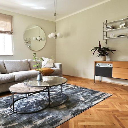 Ferienwohnung 60Er Jahre Design Apartment - 65Qm Fewo Im Zittauer Gebirge - Familienfreundliche Unterkunft Am Bergfuss Zum Toepfer Olbersdorf Luaran gambar