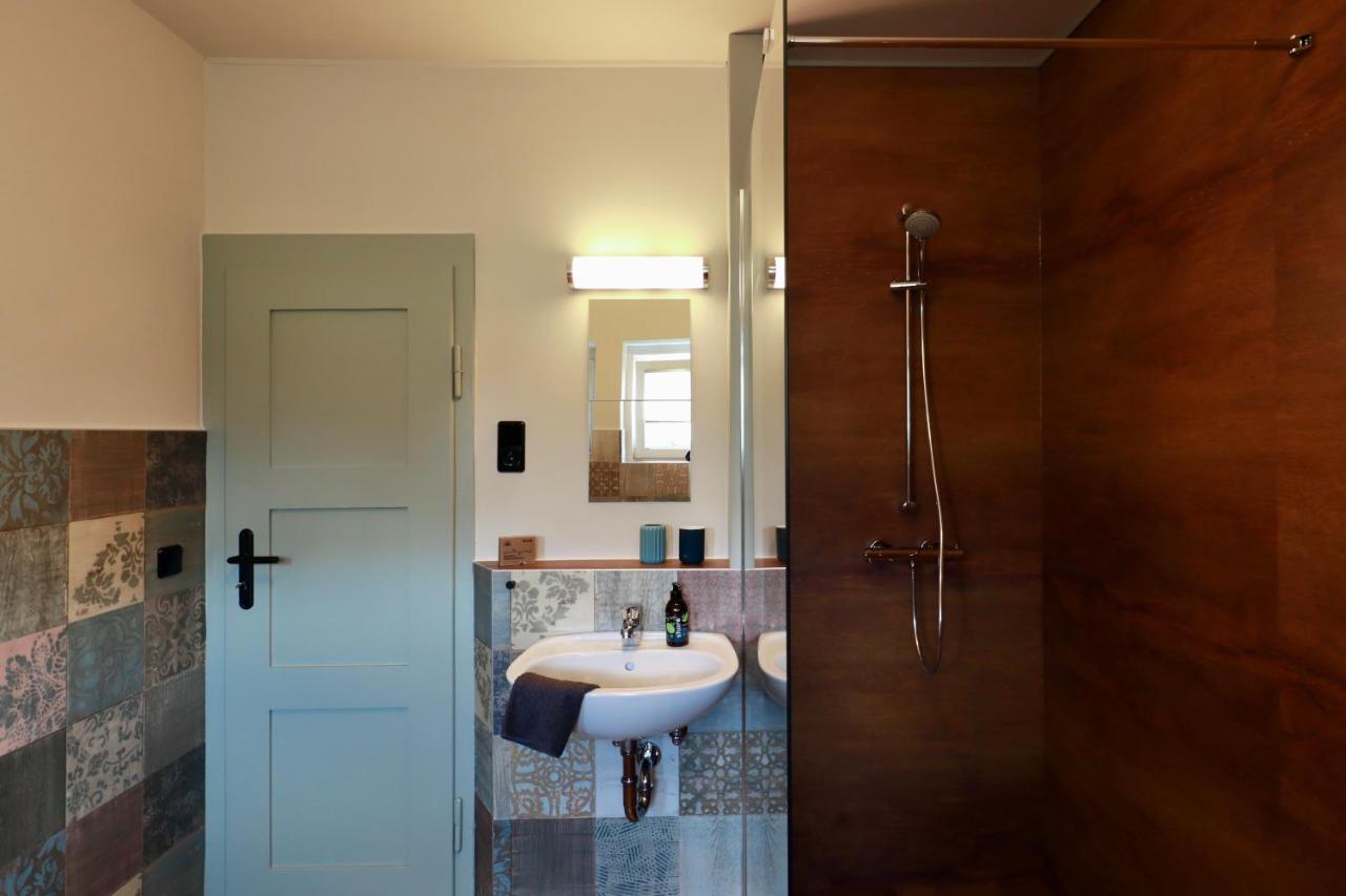 Ferienwohnung 60Er Jahre Design Apartment - 65Qm Fewo Im Zittauer Gebirge - Familienfreundliche Unterkunft Am Bergfuss Zum Toepfer Olbersdorf Luaran gambar