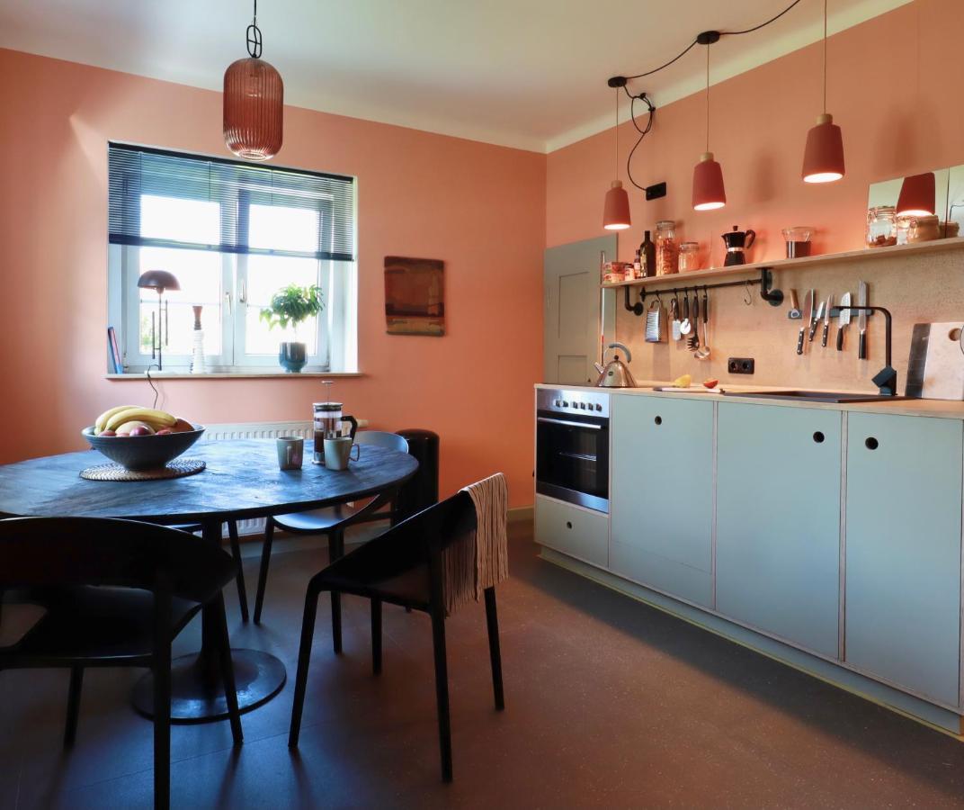 Ferienwohnung 60Er Jahre Design Apartment - 65Qm Fewo Im Zittauer Gebirge - Familienfreundliche Unterkunft Am Bergfuss Zum Toepfer Olbersdorf Luaran gambar
