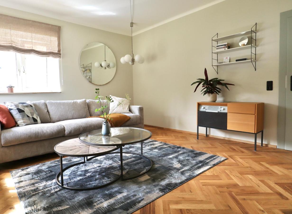 Ferienwohnung 60Er Jahre Design Apartment - 65Qm Fewo Im Zittauer Gebirge - Familienfreundliche Unterkunft Am Bergfuss Zum Toepfer Olbersdorf Luaran gambar